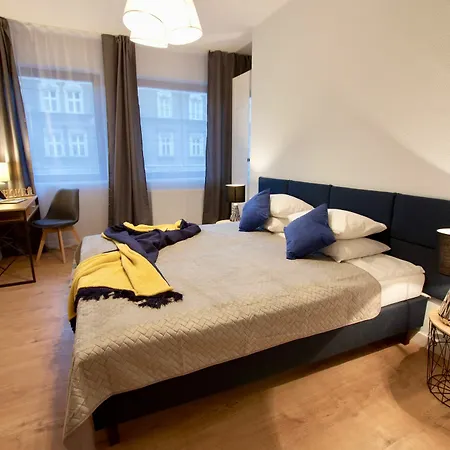 Vistula Boutique Exclusive *